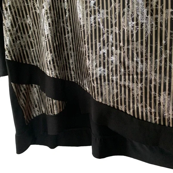 Vintage 90s Shimmery Silver Tone and Black Blouse Y2K Disco Retro Chic Eclectic - Picture 4 of 9